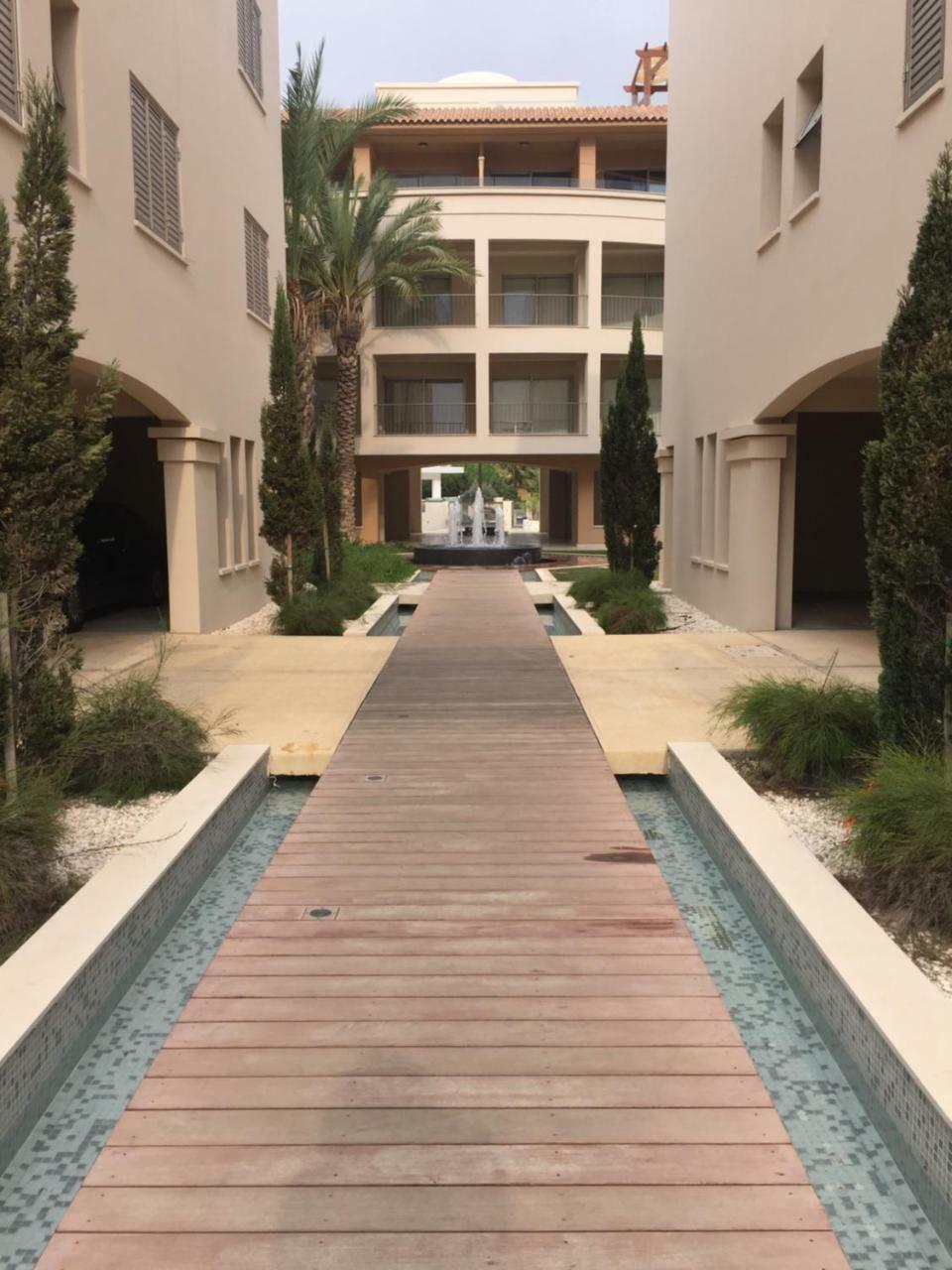 Lingna Luxury Apartment Lighthouse Paphos Exterior foto